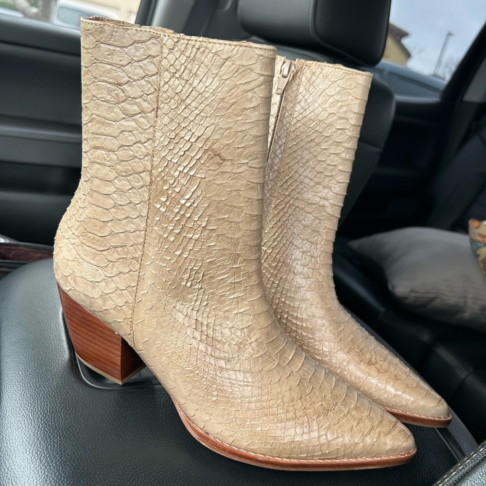 NEW!! Matisse Caty booties